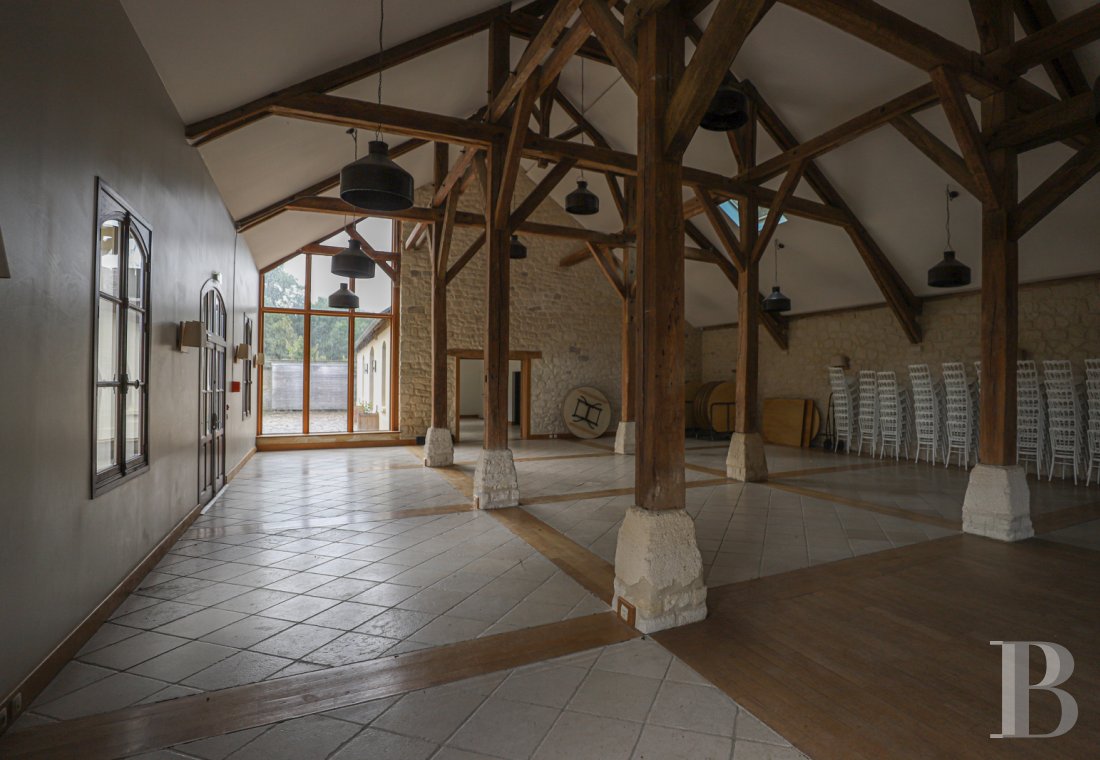 Dans l’Oise, près de Senlis, un vaste corps de ferme du 18e siècle et son pigeonnier transformés en hôtel  - photo  n°8